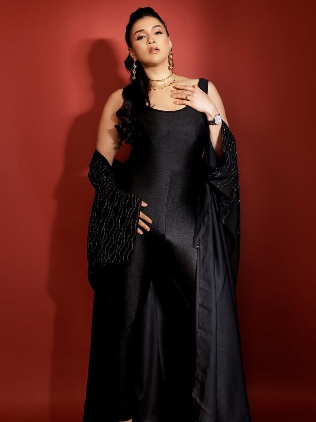 Mannara Chopra
